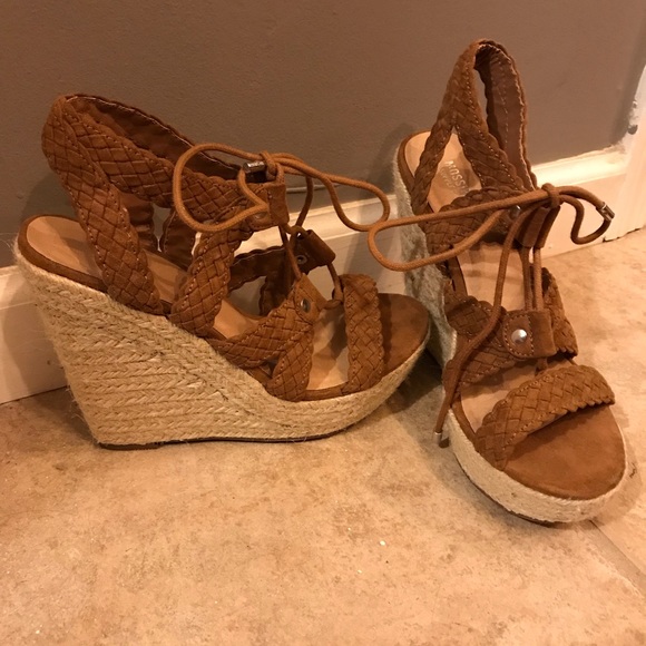 Shoes!!!! - Picture 6 of 8